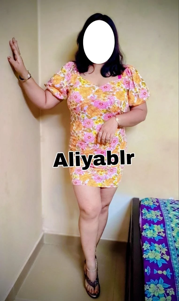 Aliyablr – Indian escort in Bangalore — 4 / 8