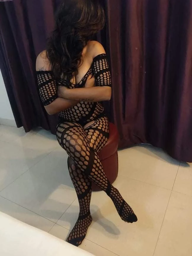 Sanjana – Indian escort in Bangalore — 4 / 6