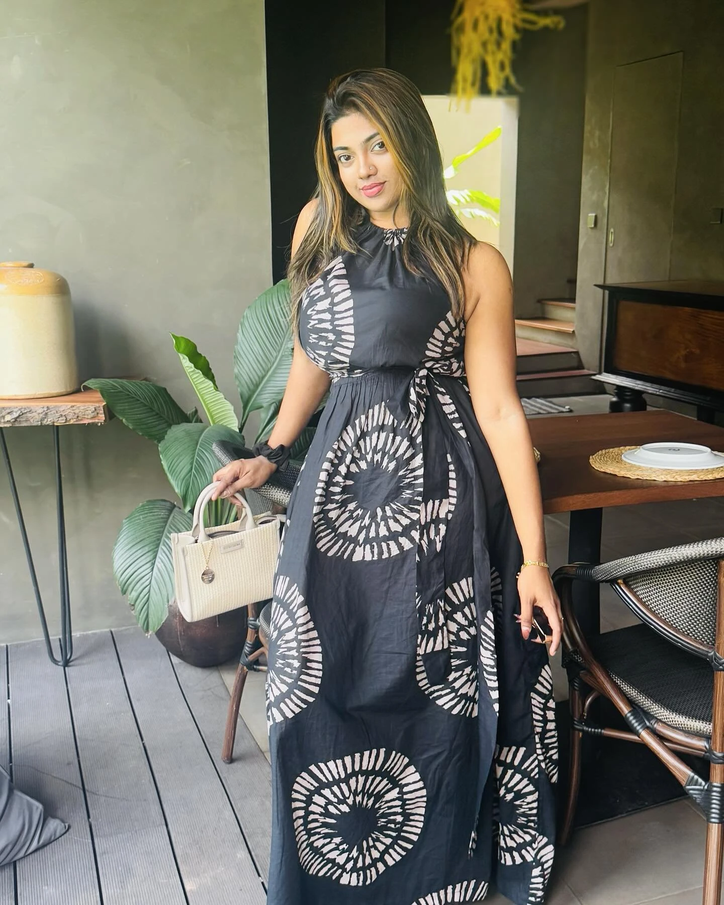 Alisha Vip Model – Indian escort in Gandhidham — 4 / 6