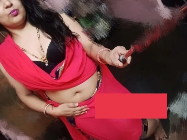Busty Telugu Wife Cam Show – Indian escort in Coimbatore — 2 / 9