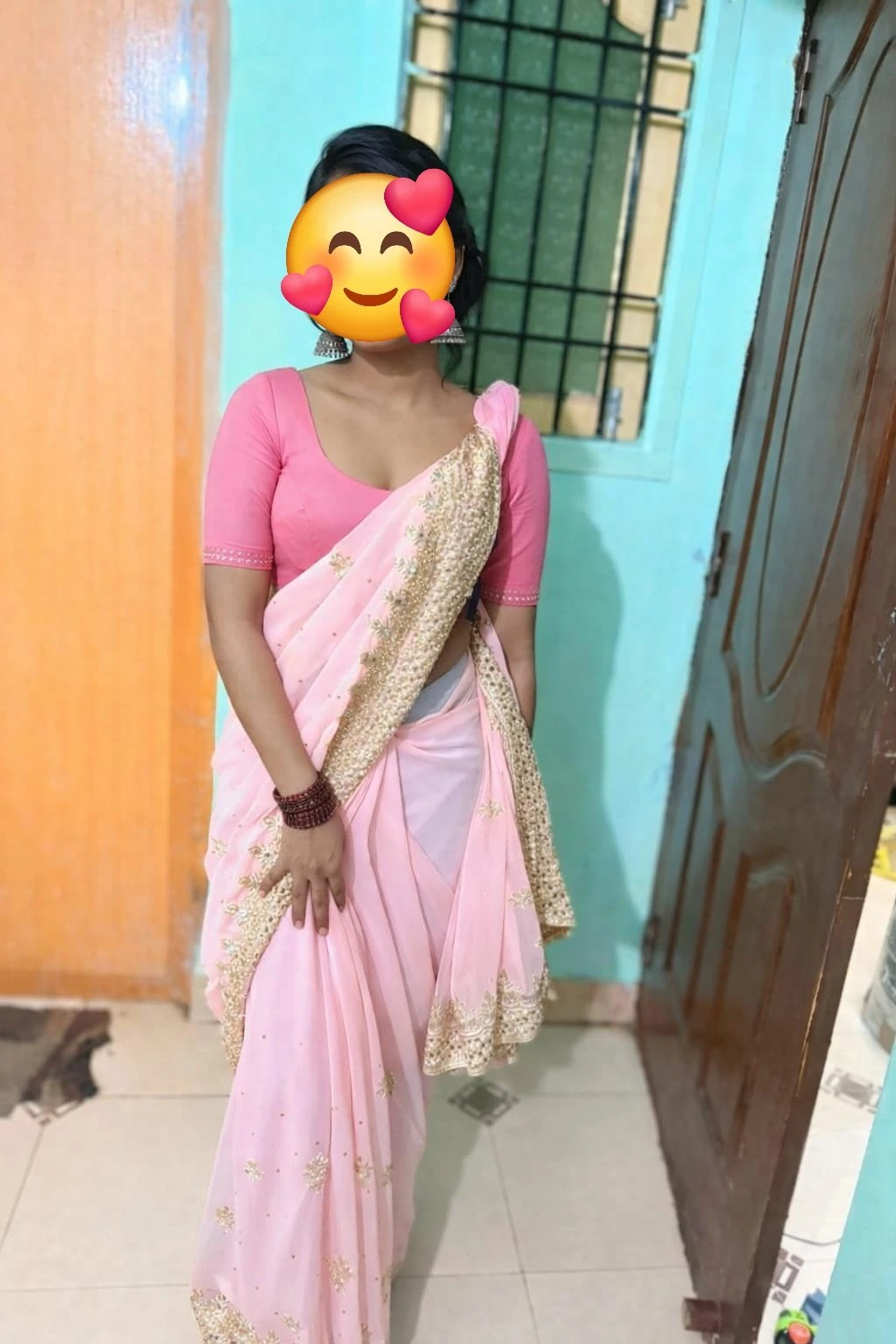 Cam Show Expert Nithya – Indian escort in Bangalore — 3 / 4