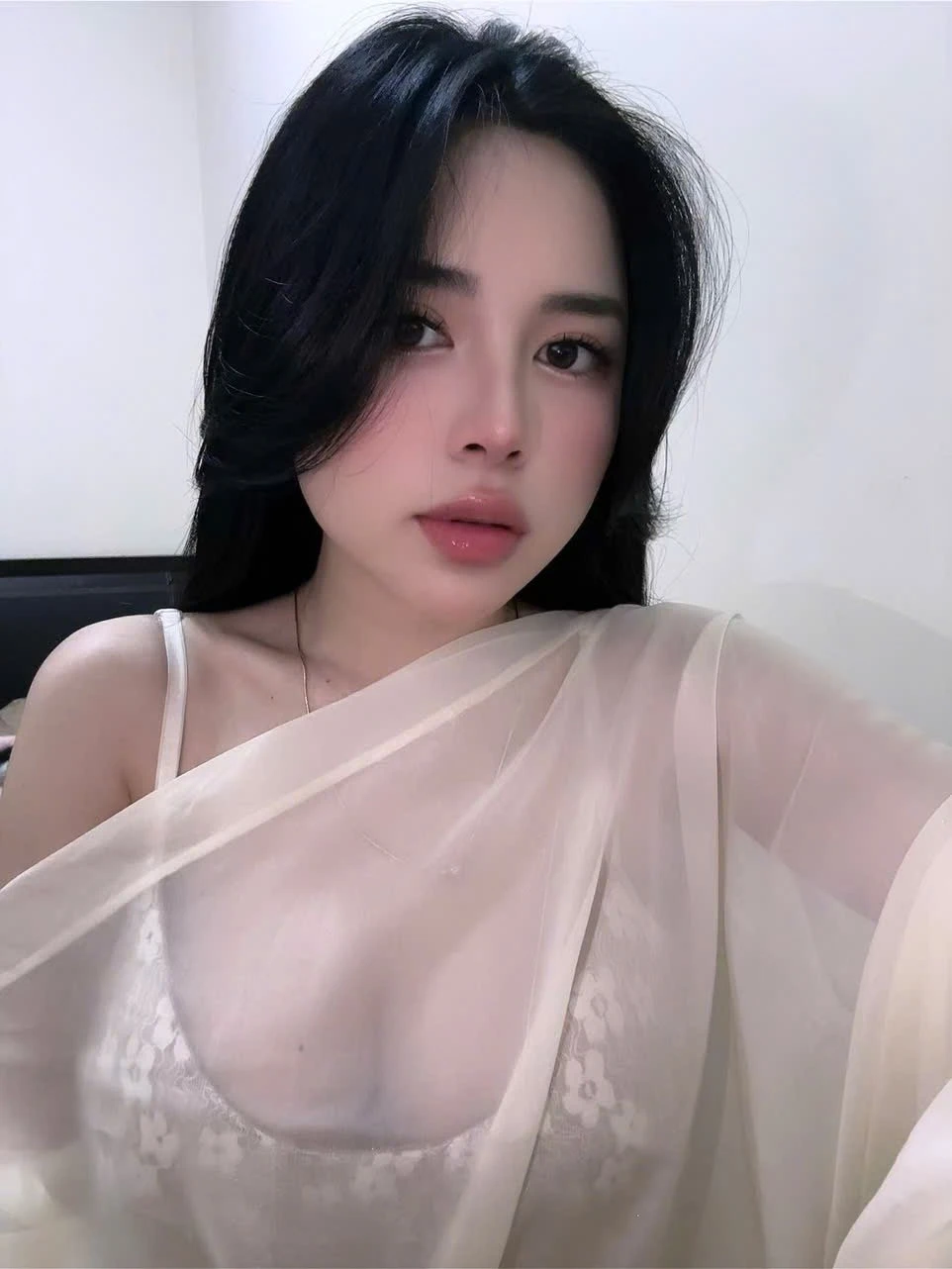 Diana Slowly and Romantically – escort in Bangalore — 5 / 6