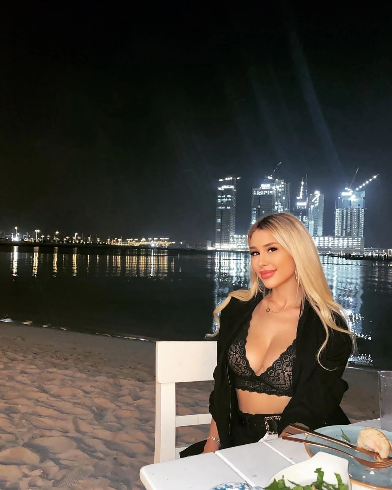 Natalie – Russian escort in Hong Kong — 4 / 9