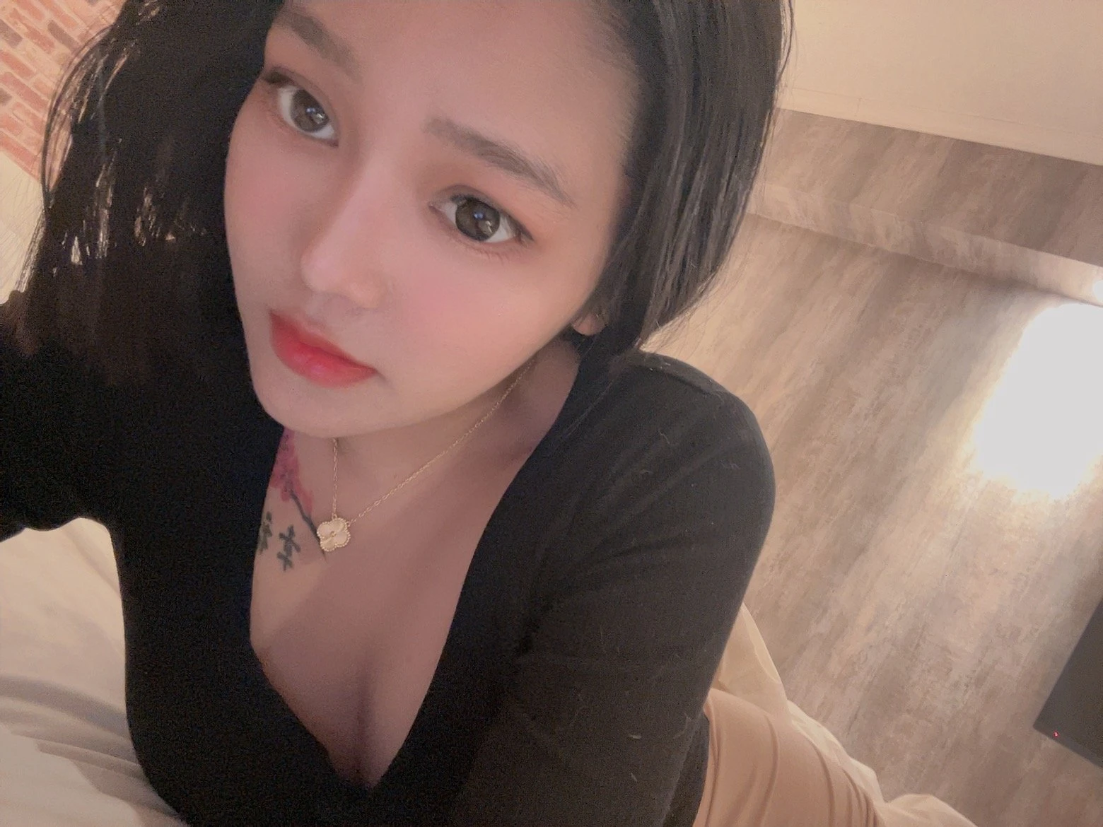 Yoona – Filipino escort in Hong Kong — 3 / 6