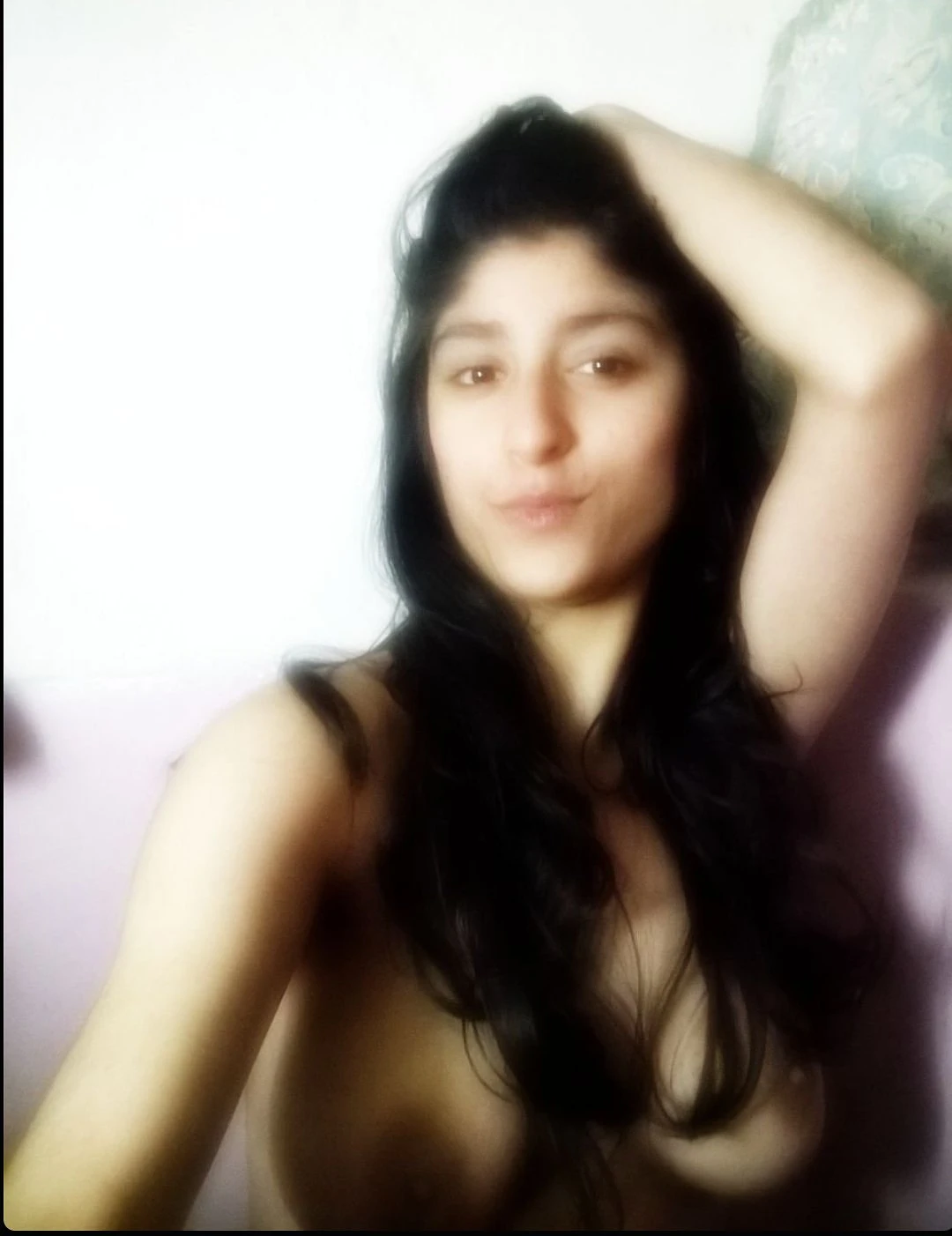 Ishika Sharma – Indian escort in Candolim, Goa — 4 / 5