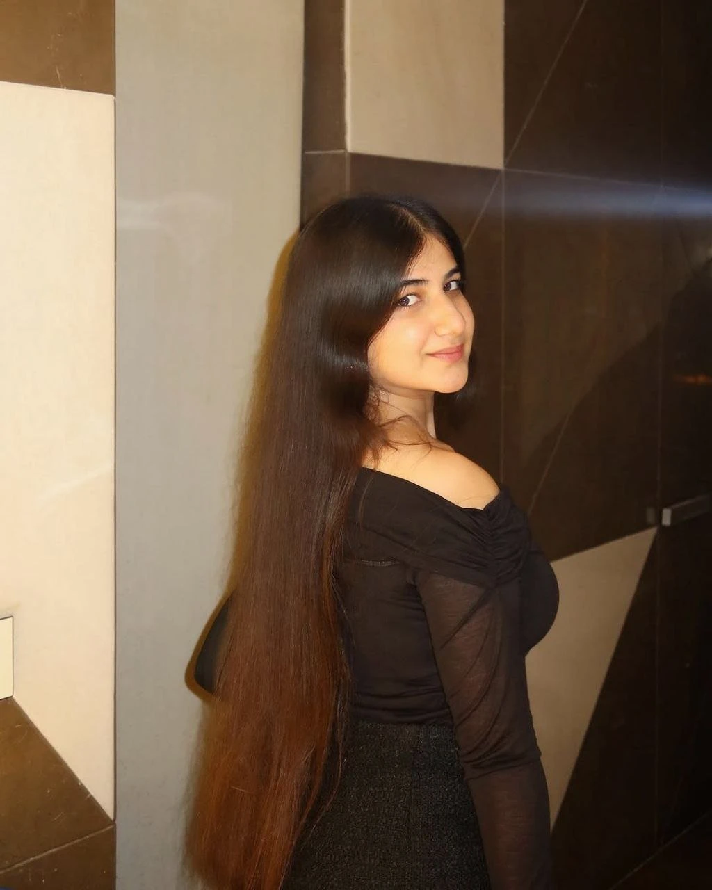 Aayushi – Indian escort in Ahmedabad — 3 / 4