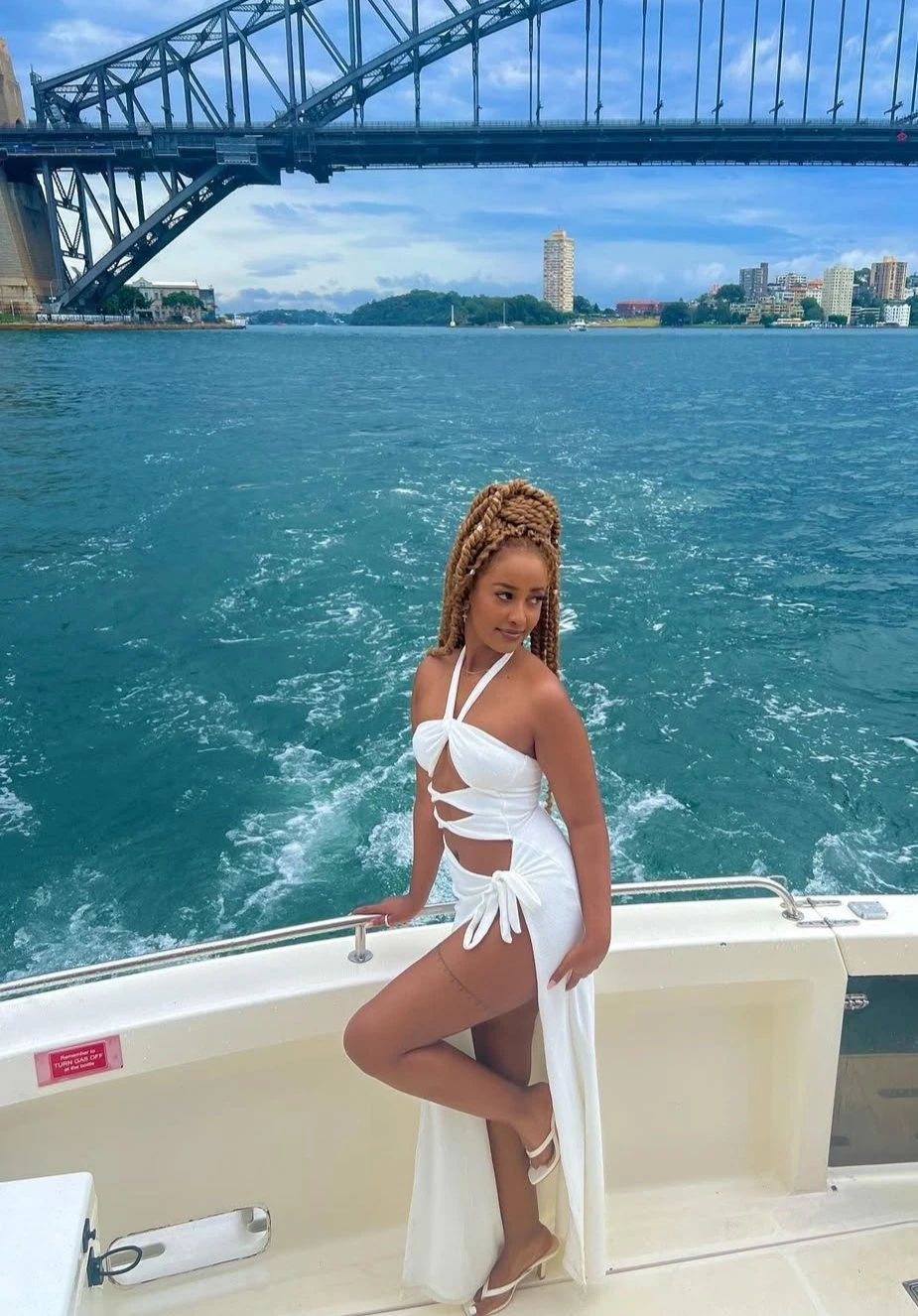Teanna – Swazi escort in Chennai — 2 / 6