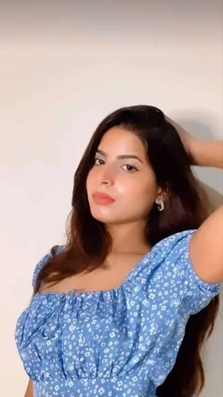 Tania Arora – Indian escort in Chandigarh — 4 / 9