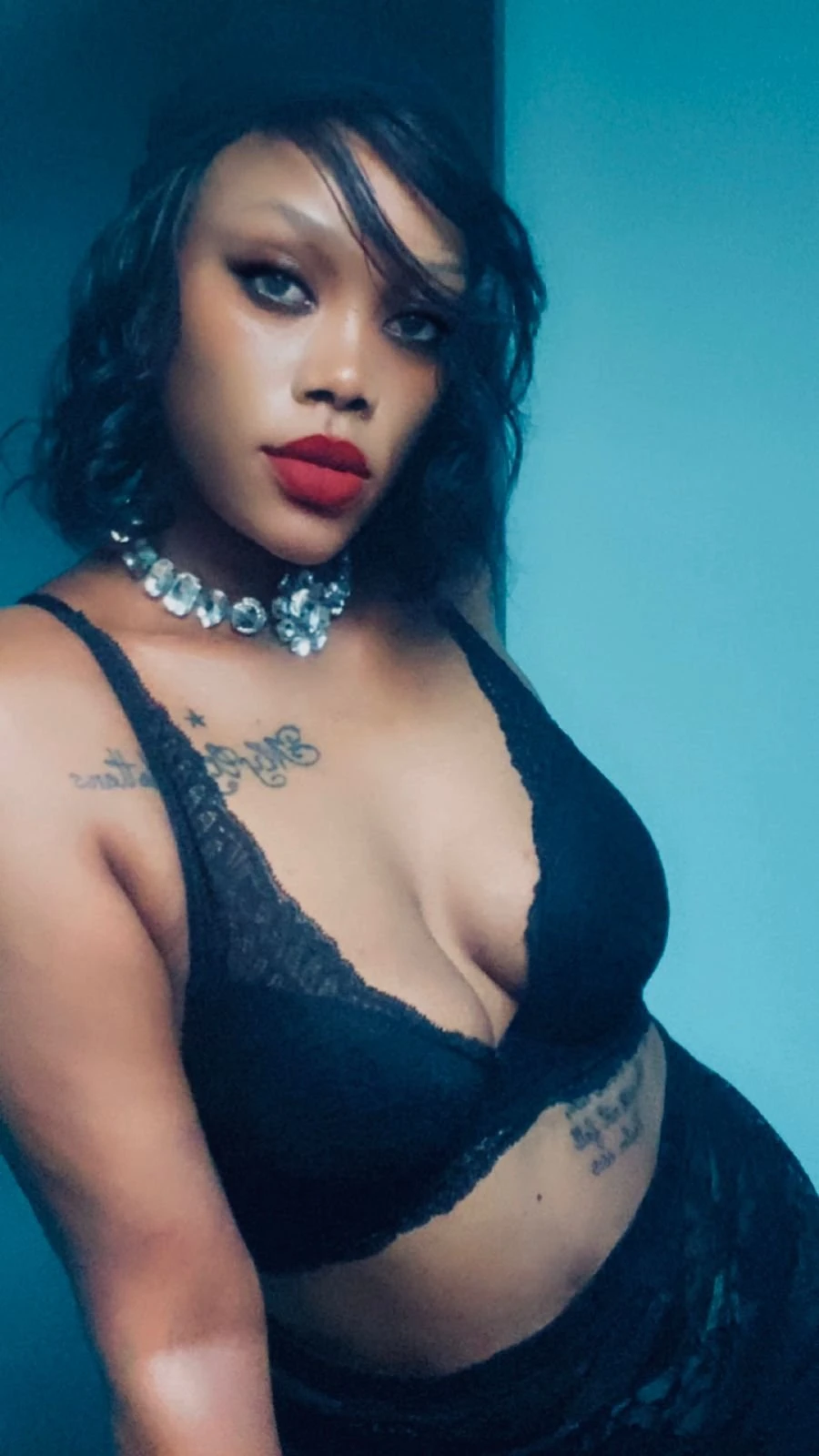 Rihanna Sex video calls now – Congolese escort in Bangalore — 3 / 12
