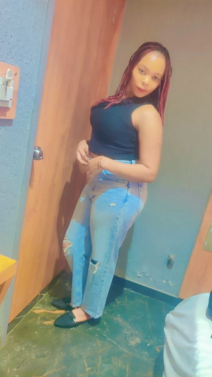 CATY NeW ArRiVaL FrOm TaNzAniA – Tanzanian escort in Ahmedabad — 1 / 2