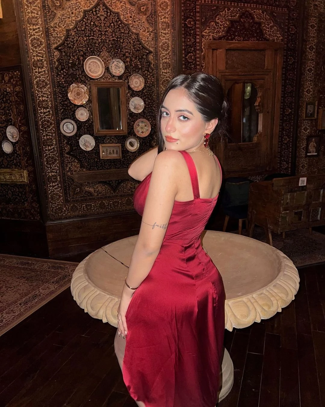 Lavnya – Indian escort in Ahmedabad — 2 / 7