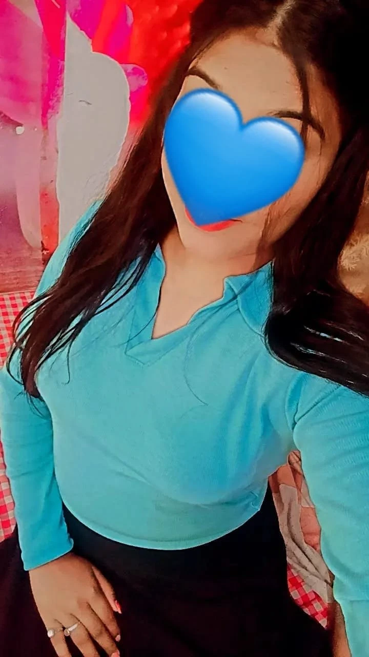 College Girl Deepika – Indian escort in Bangalore — 5 / 7