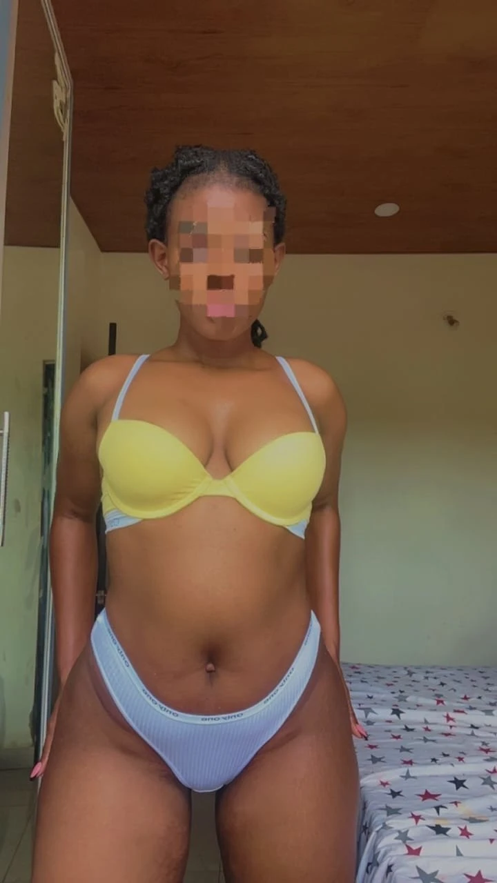 Kimberly – South African escort in Candolim, Goa — 4 / 8