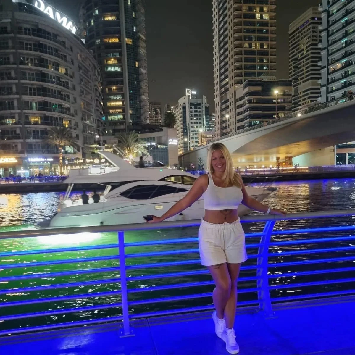 TANIA Sperm Sponge – Belarusian escort in Hong Kong — 5 / 8