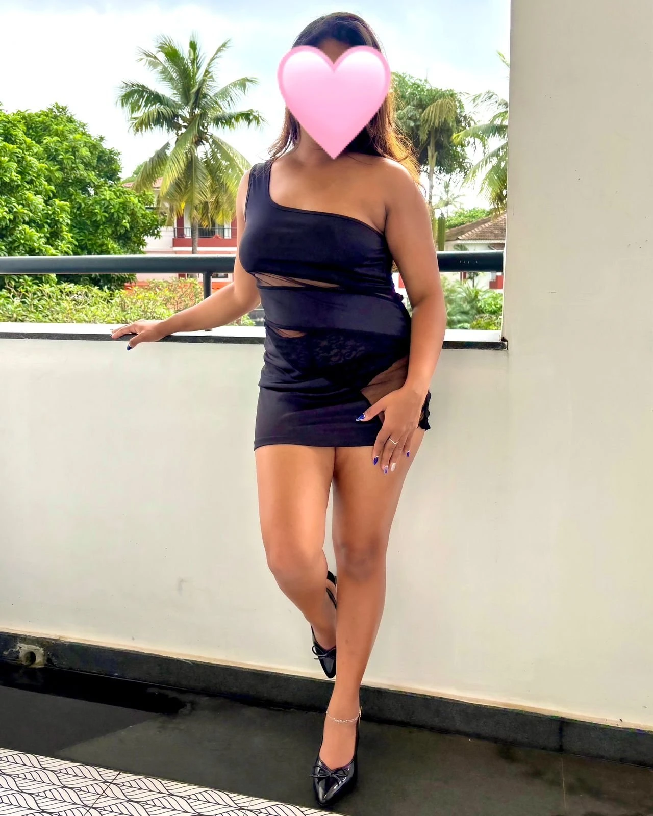 Jinia – Indian escort in Bangalore — 4 / 5