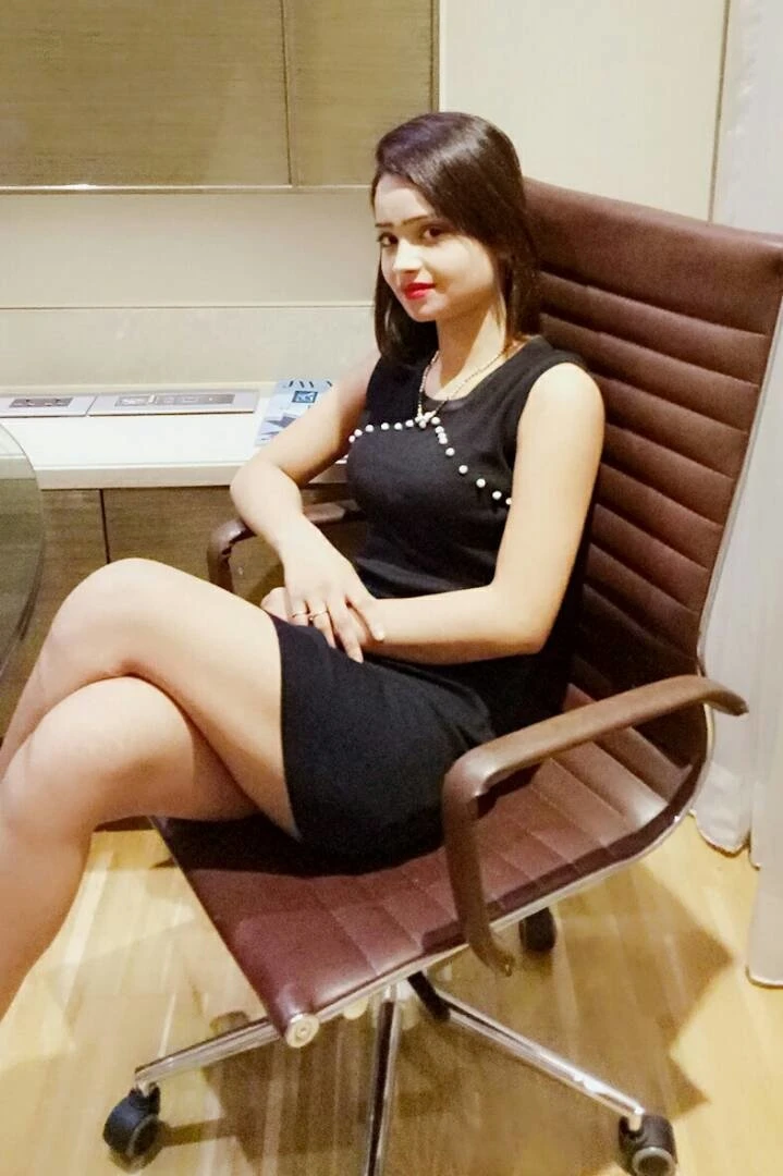 Riya Singh – Indian escort in Bangalore, Escort, Banga