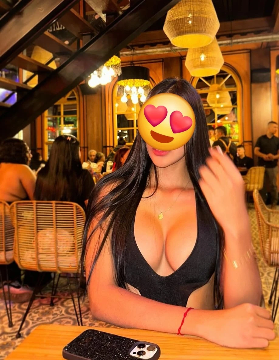 Sheetal 30 Yrs Model Hot on Bed Cool By – Indian escort in Candolim, Goa — 4 / 12