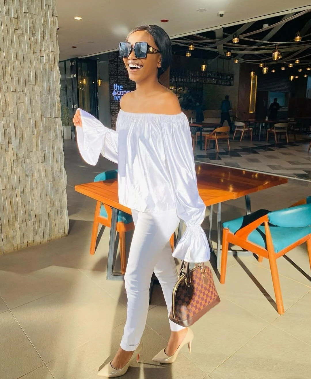 Erica_Cody – Kenyan escort in Bangalore — 5 / 7