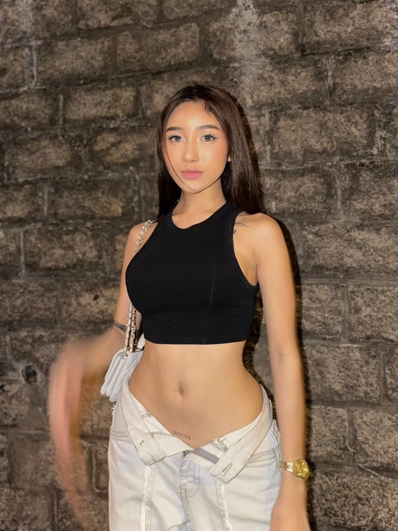 Yana THE PARTY GIRL! – South Korean escort in Hong Kong — 3 / 25