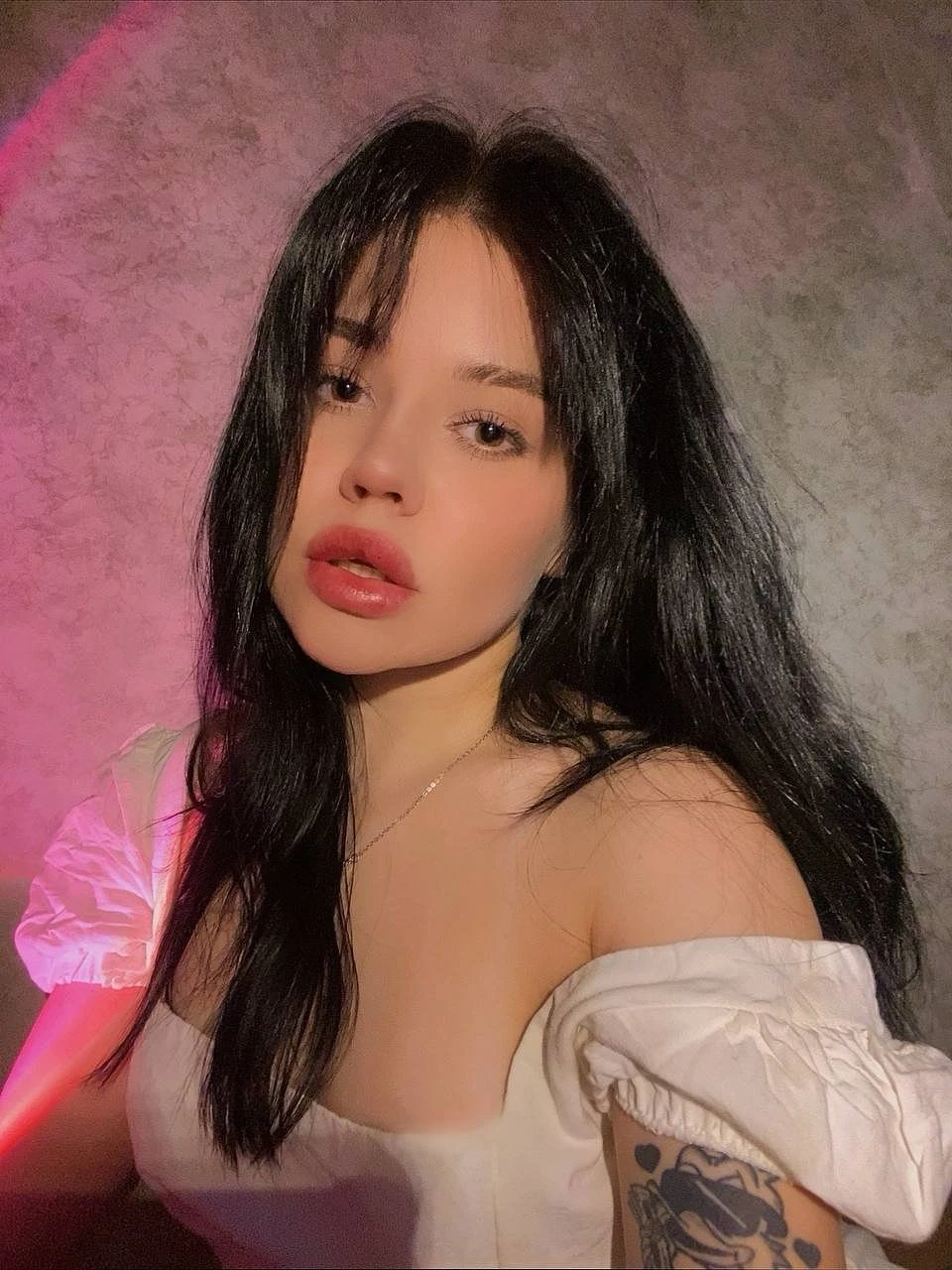 Rubi – Russian escort in Hong Kong — 2 / 13
