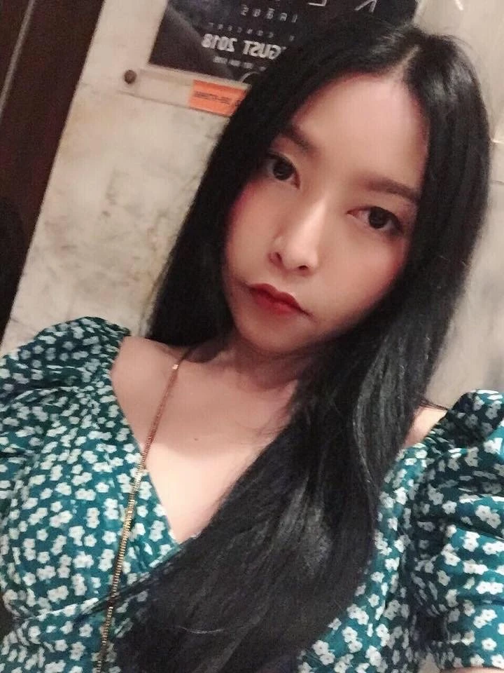 Lyn – escort in Hong Kong — 2 / 9