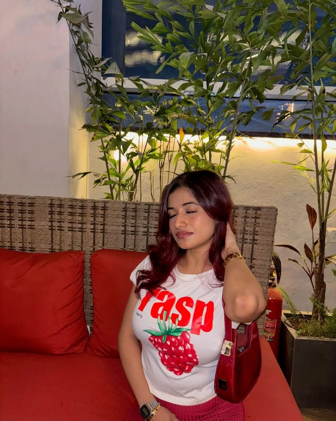 Vanshika Patel – Indian escort in Ahmedabad — 7 / 8