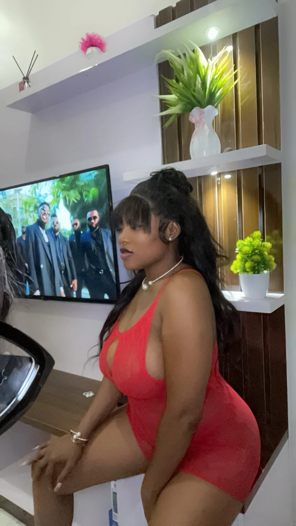 Sophia – Ghanaian masseuse in Cotonou — 3 / 7