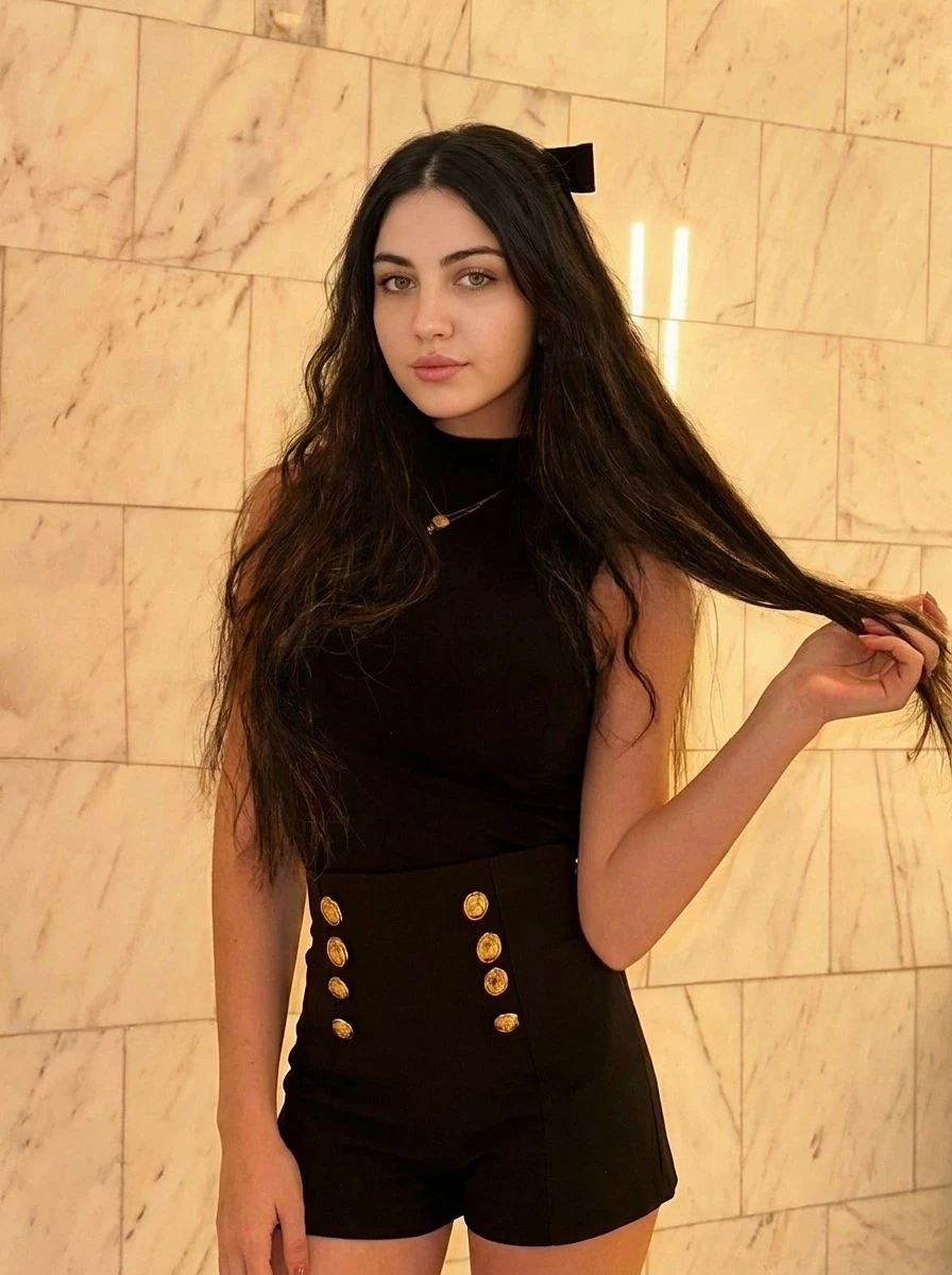 Linda – Belarusian escort in Hong Kong — 6 / 7