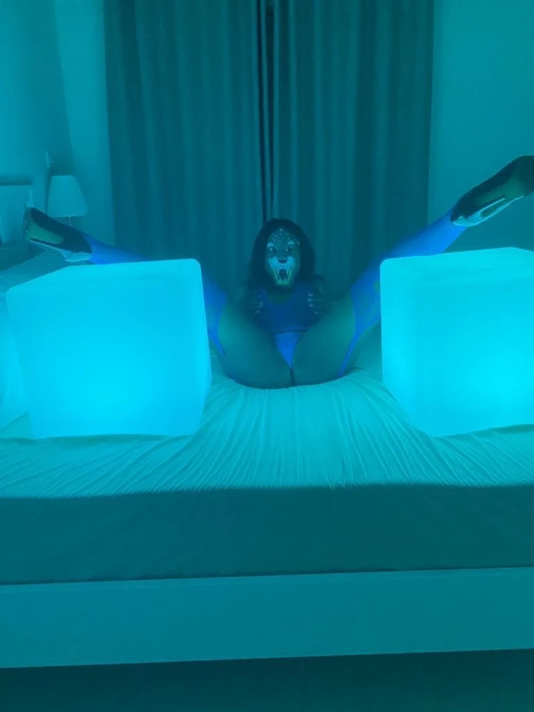 Serenity – Ghanaian escort in Banjul — 8 / 15