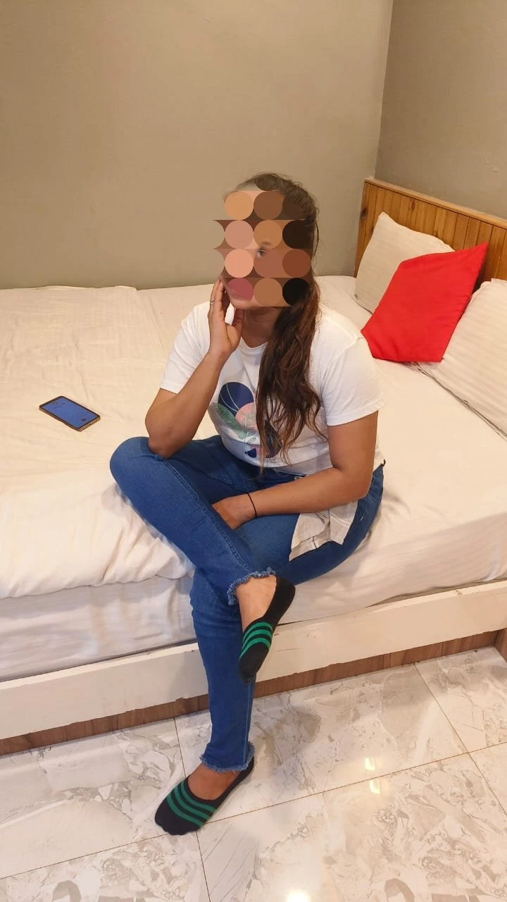 Shiya Patel – Indian escort in Bangalore, Escort, Banga