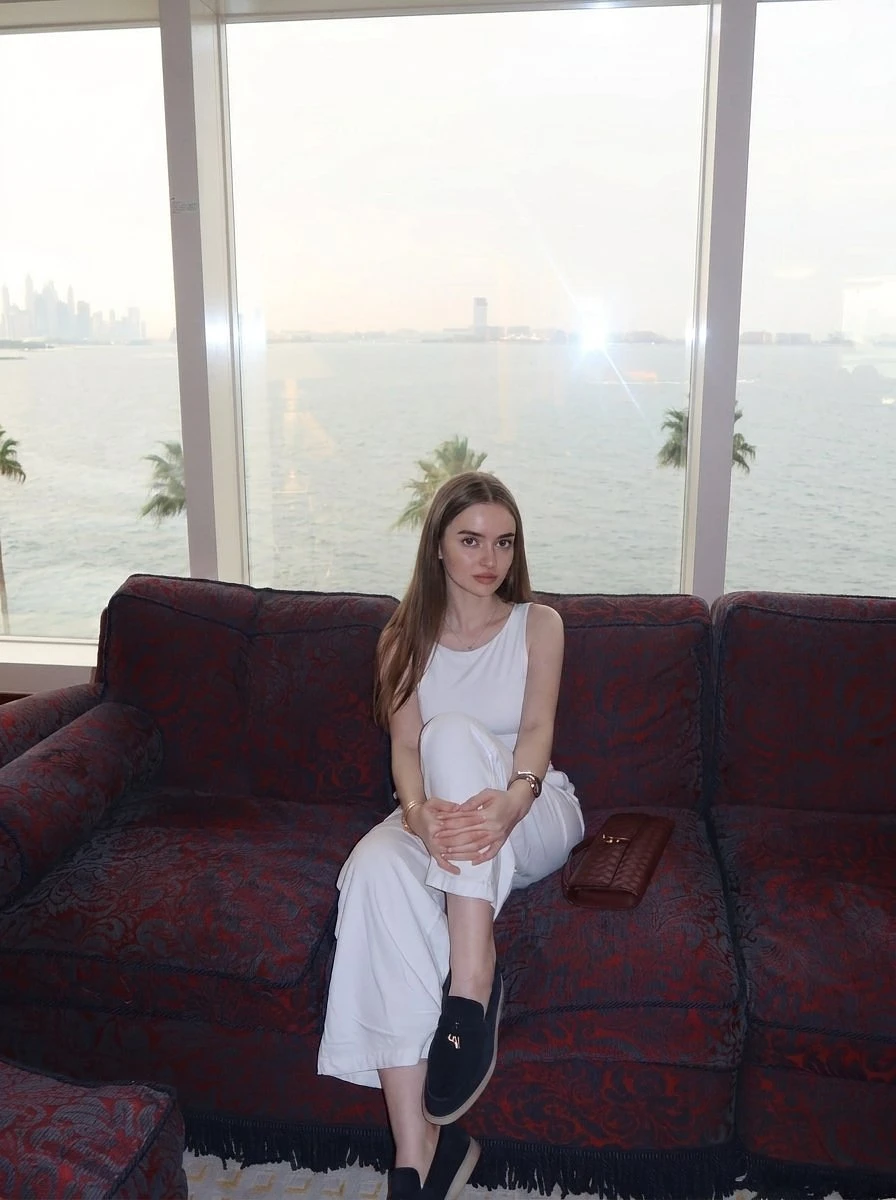 Ariana Anal Addict – Russian escort in Hong Kong — 3 / 7
