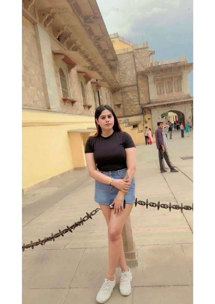 AMRITSAR PREET 𝟵𝟴𝟴𝟴𝟴𝟴𝟲𝟓𝟴𝟑 – Indian escort in Amritsar — 2 / 5