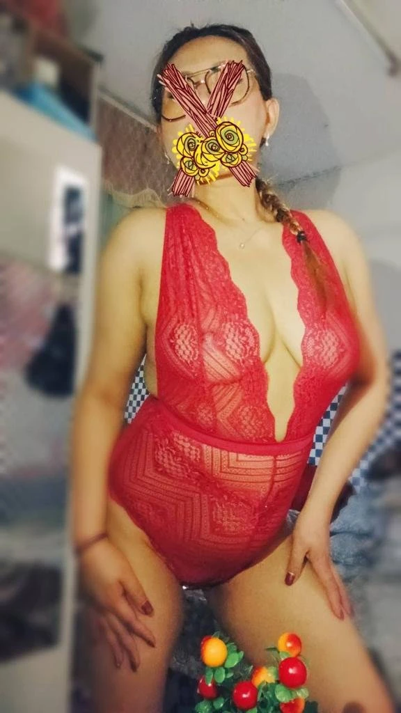 Sexy Kaya – Indonesian escort in Hong Kong — 8 / 12