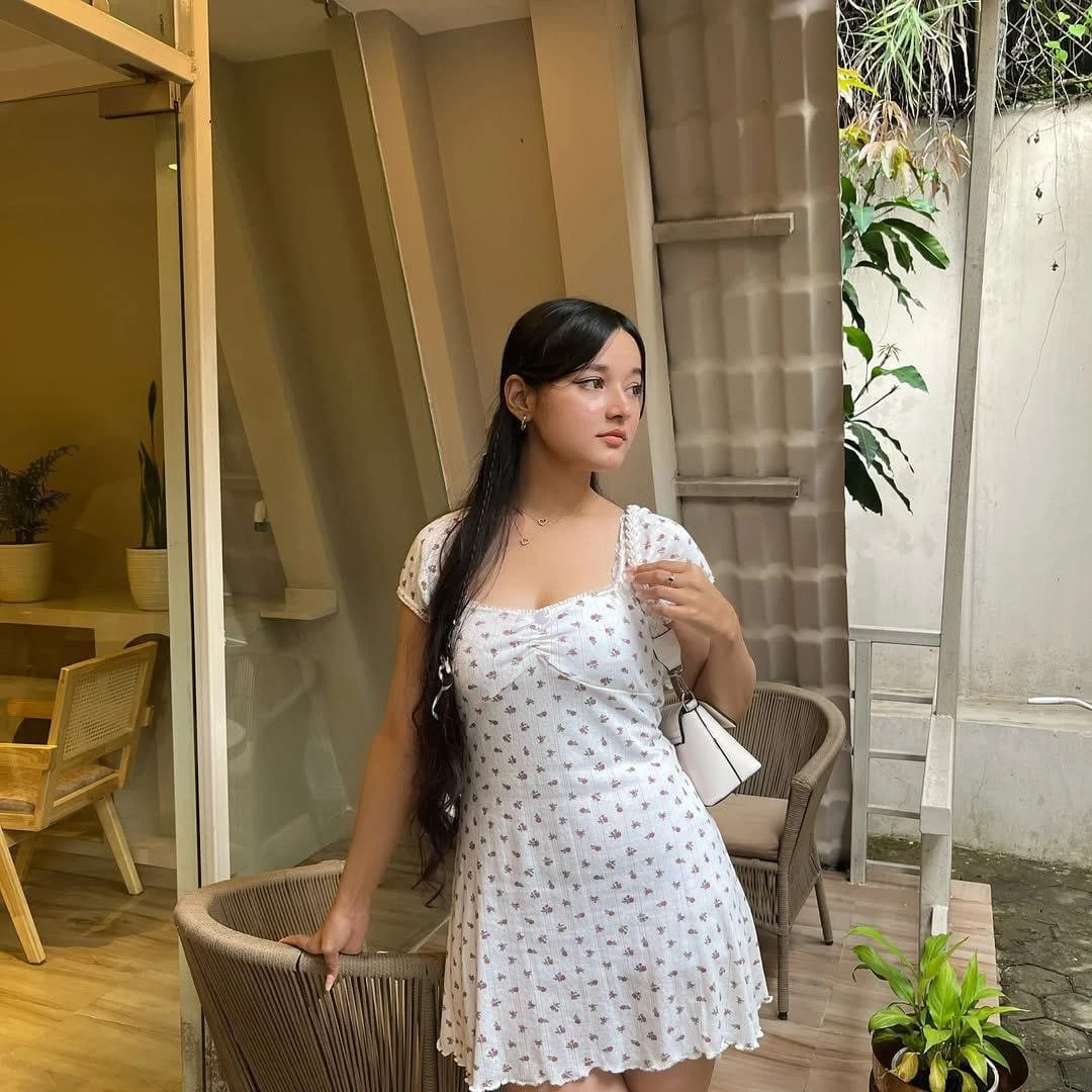 Meghna – escort in Guwahati — 2 / 3