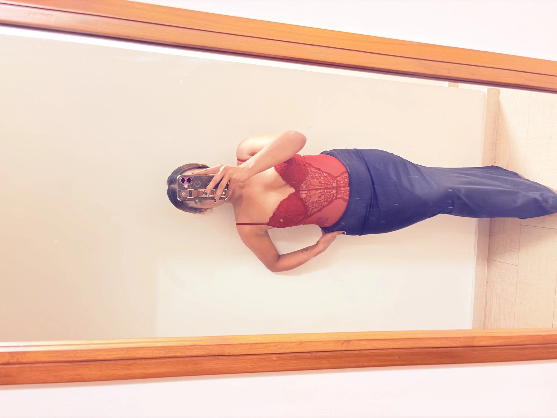 Kiara – Indian escort in Hong Kong — 8 / 9