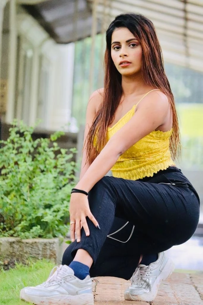 Chitra Aiyer – Indian escort in Candolim, Goa — 3 / 5