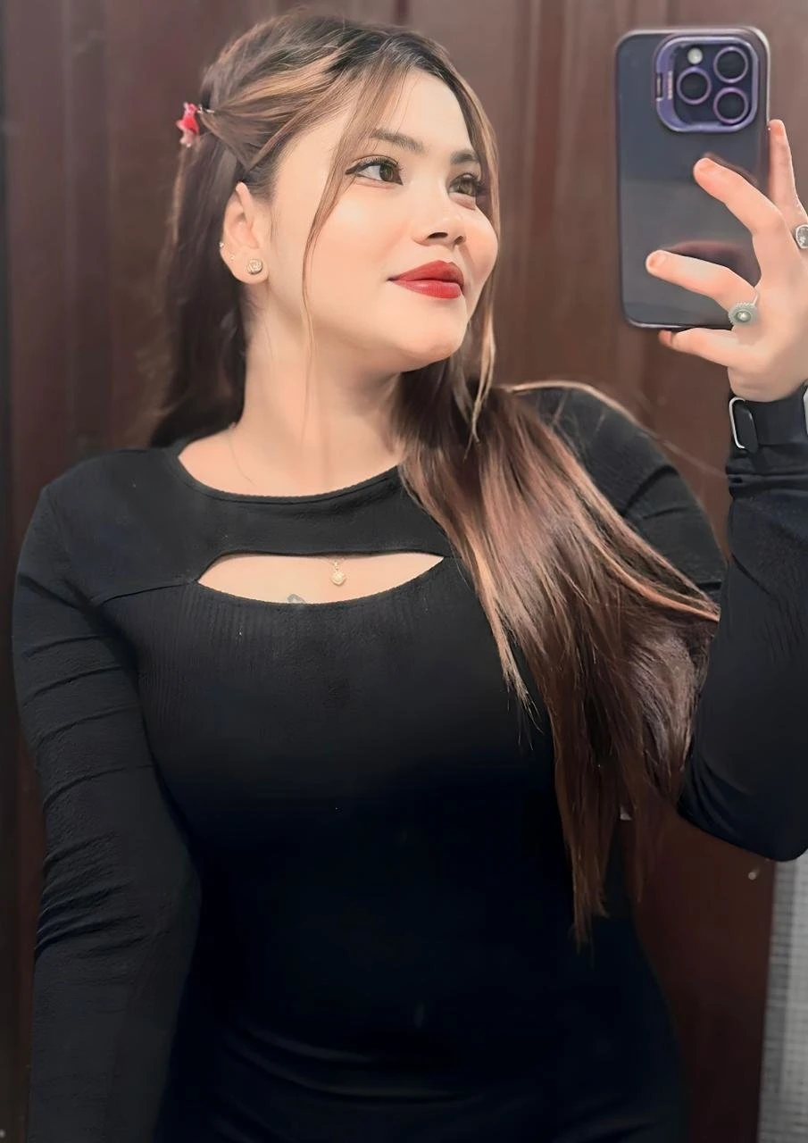 Russian and Indian Top Class – Indian escort in Chennai — 2 / 5