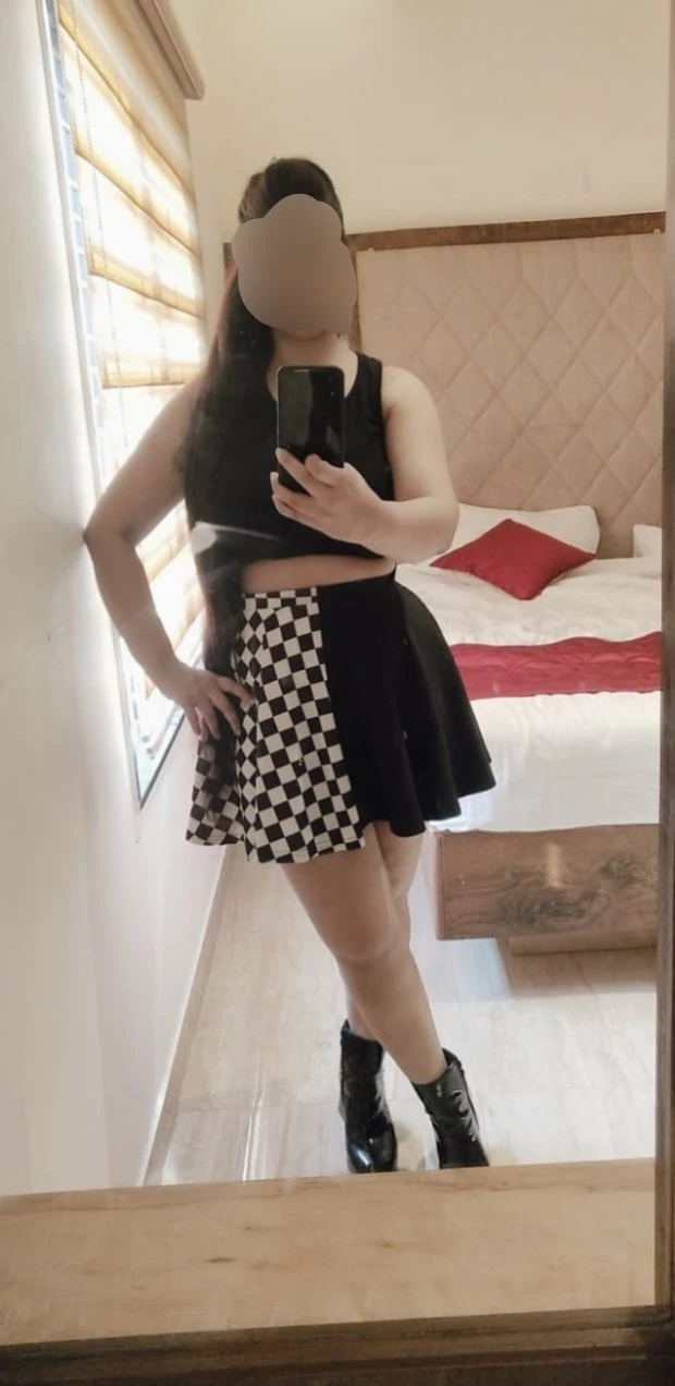 Nisha – Indian escort in Bangalore, Escort, Banga