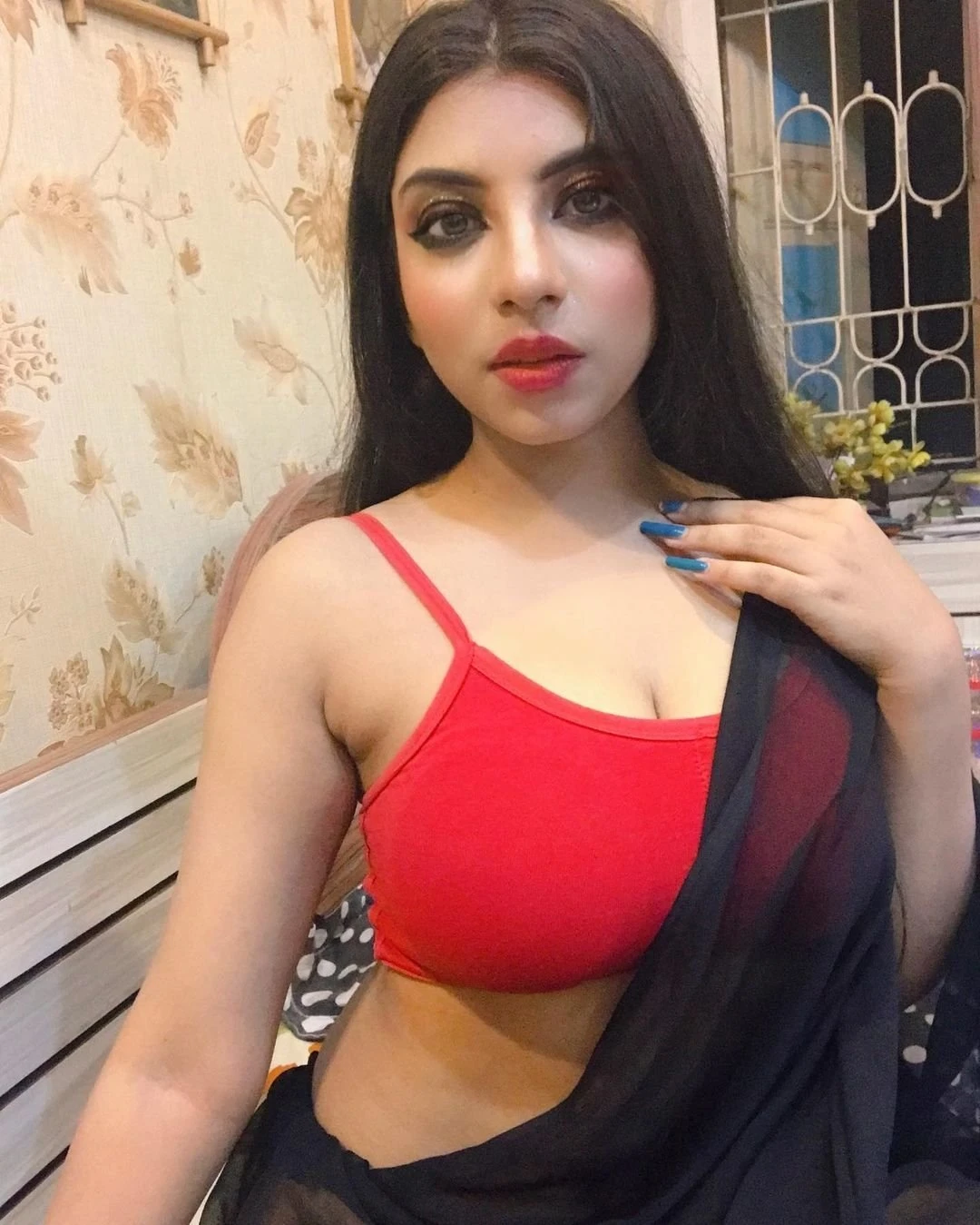 Lisana Priya – Indian escort in Bangalore — 2 / 12