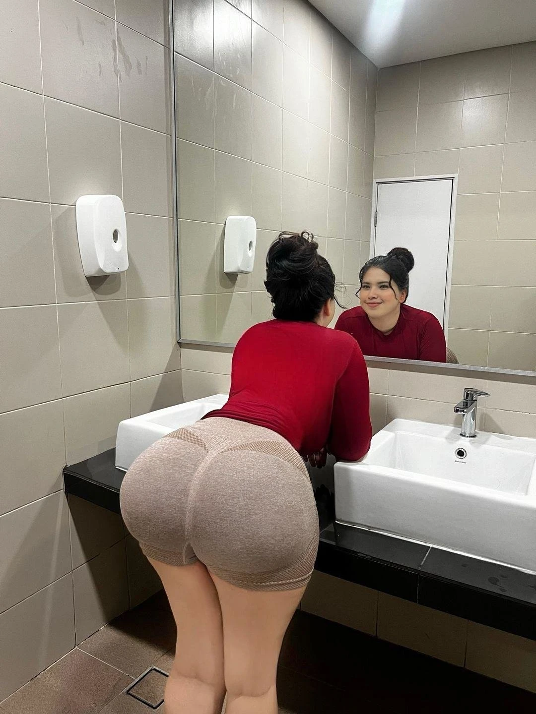 NO ADVANCE - Direct Pay To Girl In Hotel – Indian escort in Gurgaon — 3 / 4