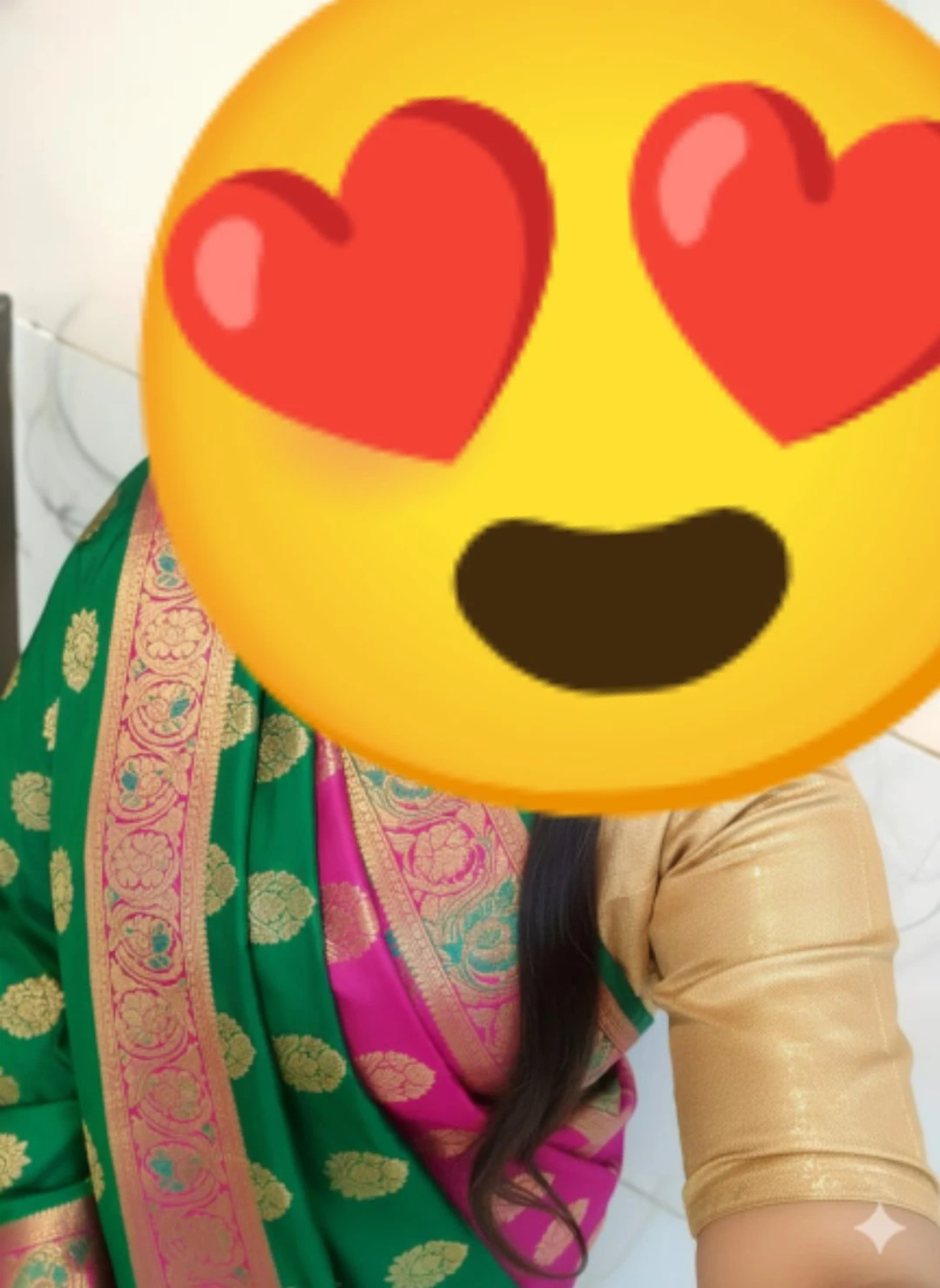 Saloni bhabhi – Indian escort in Ahmedabad — 2 / 4