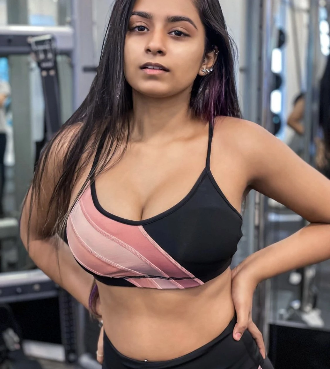 Lavanya – Indonesian escort in Bangalore — 3 / 4
