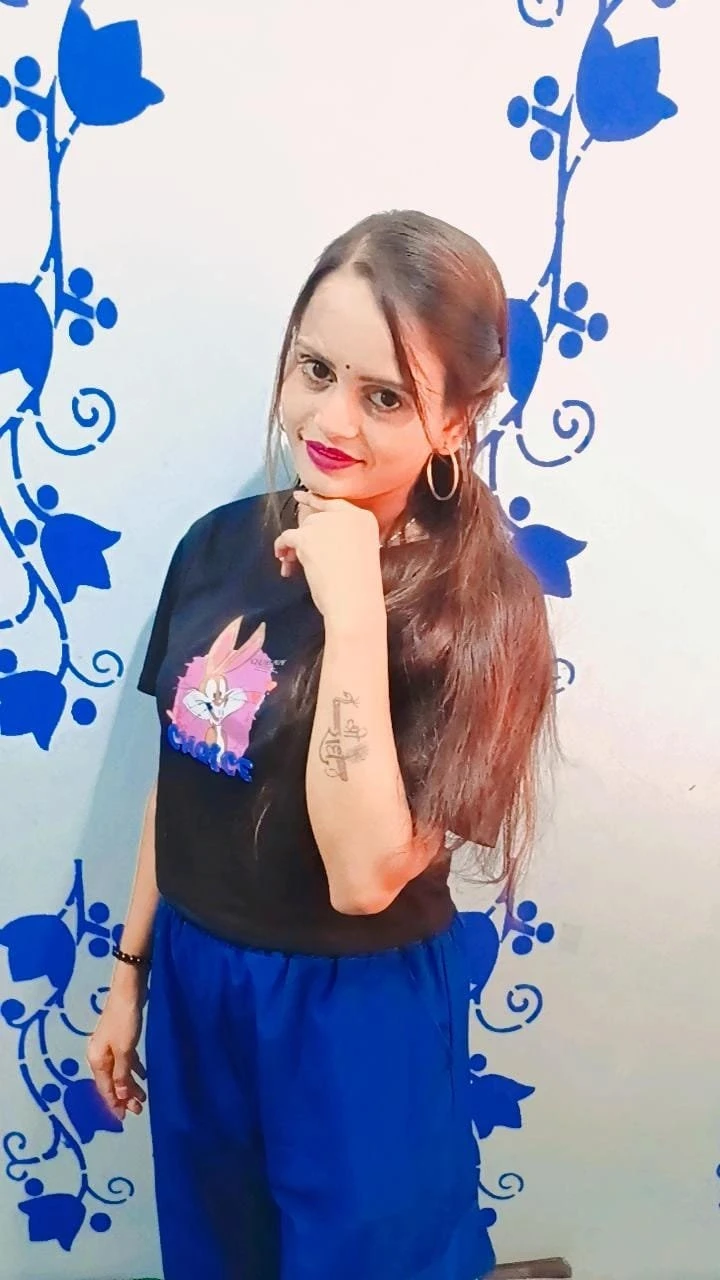 Reshmi Cam Show Real Meet banglore – Indian escort in Bangalore — 1 / 7