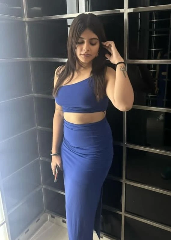 Aayushi – Indian escort in Bangalore — 2 / 4