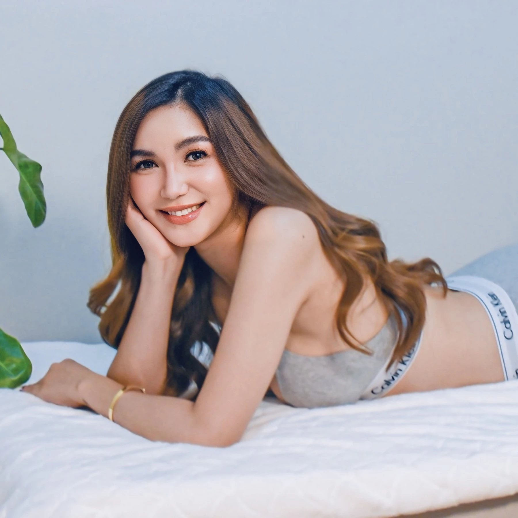 Marie (Wonder Woman) – Filipino escort in Hong Kong — 29 / 31