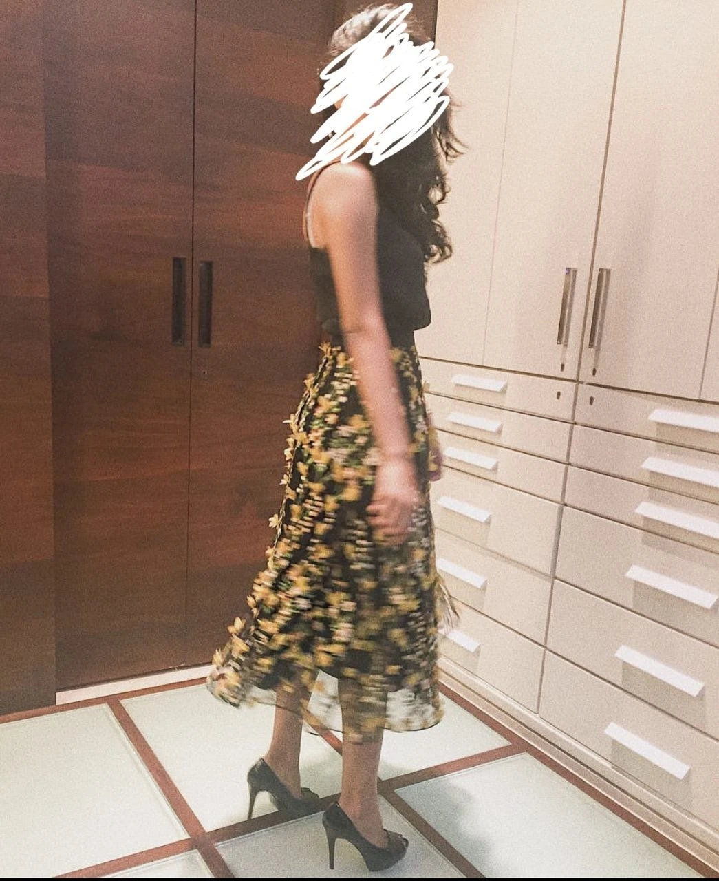 Yogitha, cam and real meet – Indian escort in Bangalore — 3 / 5