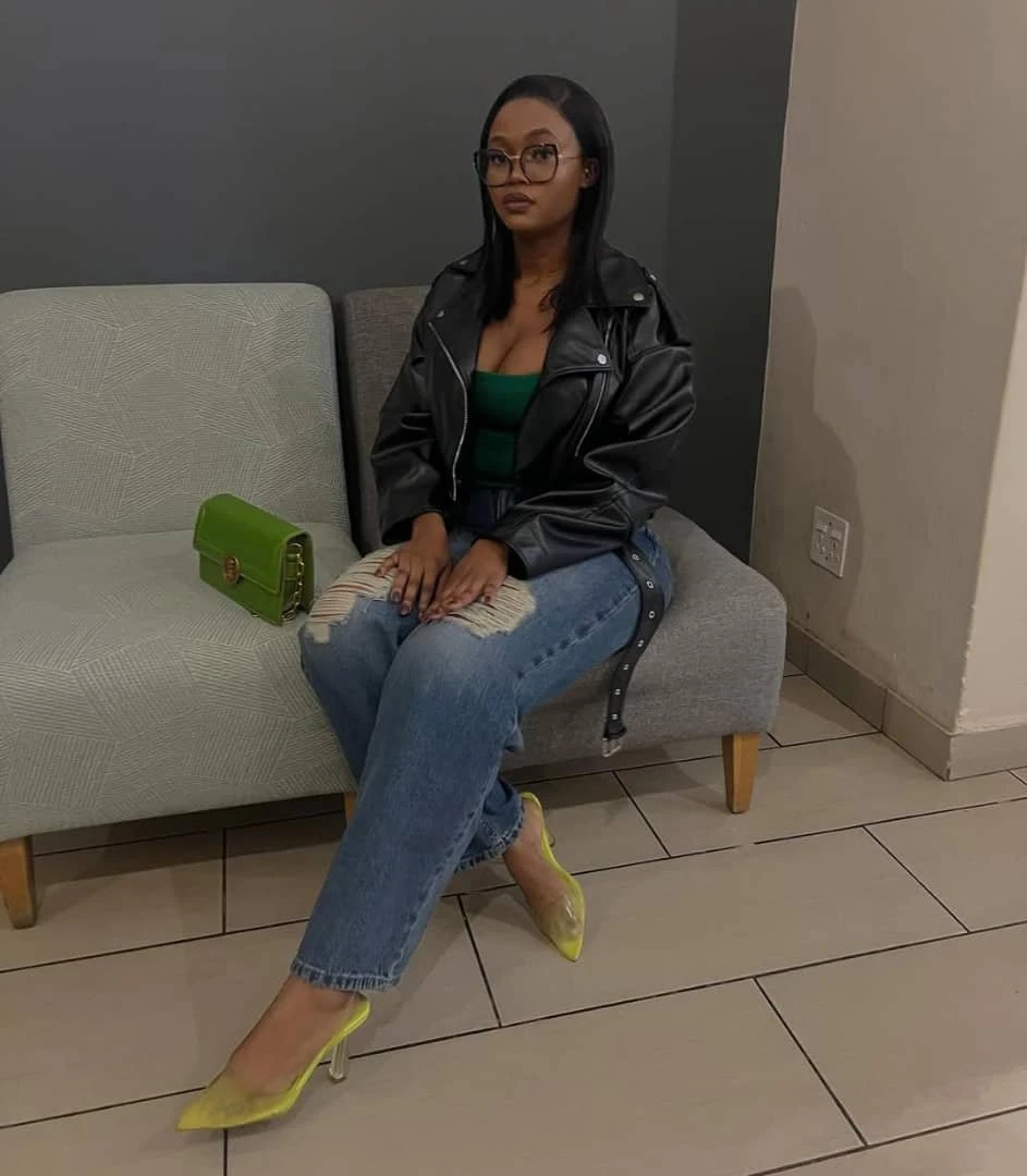 KATRINA – South African escort in Ahmedabad — 5 / 6