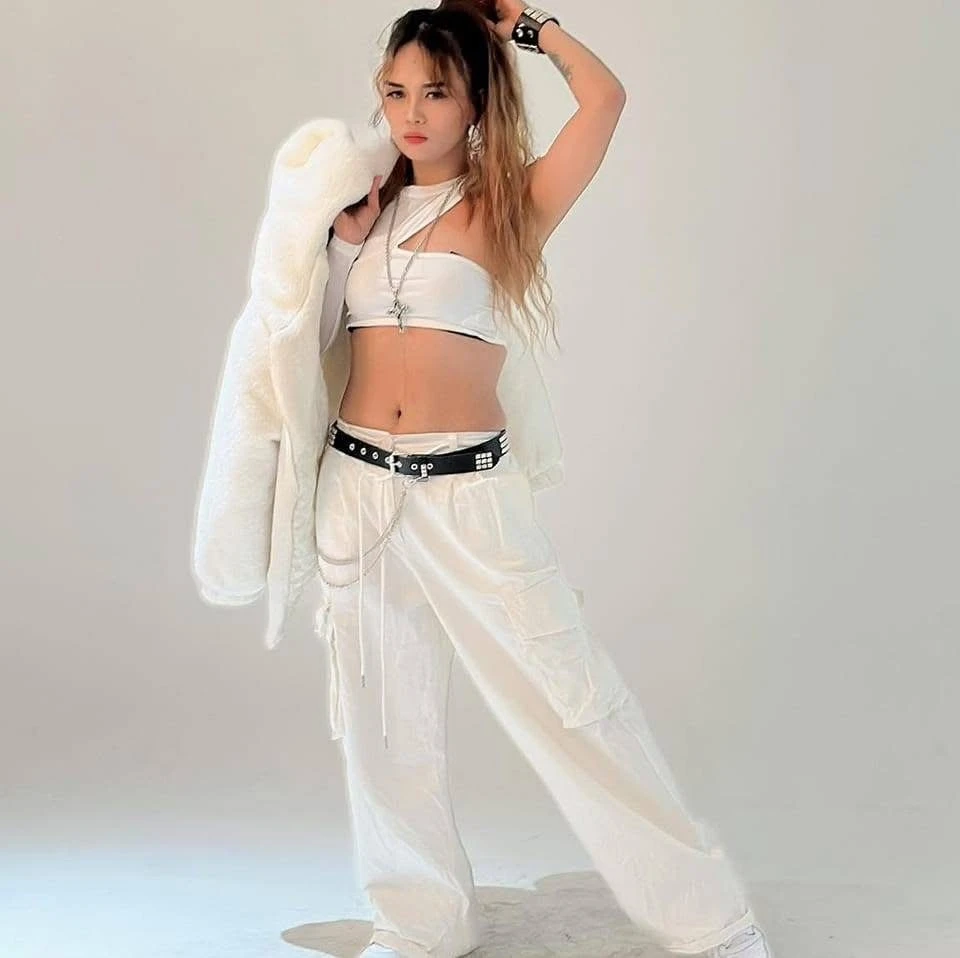 Yuki – Filipino escort in Hong Kong — 3 / 6
