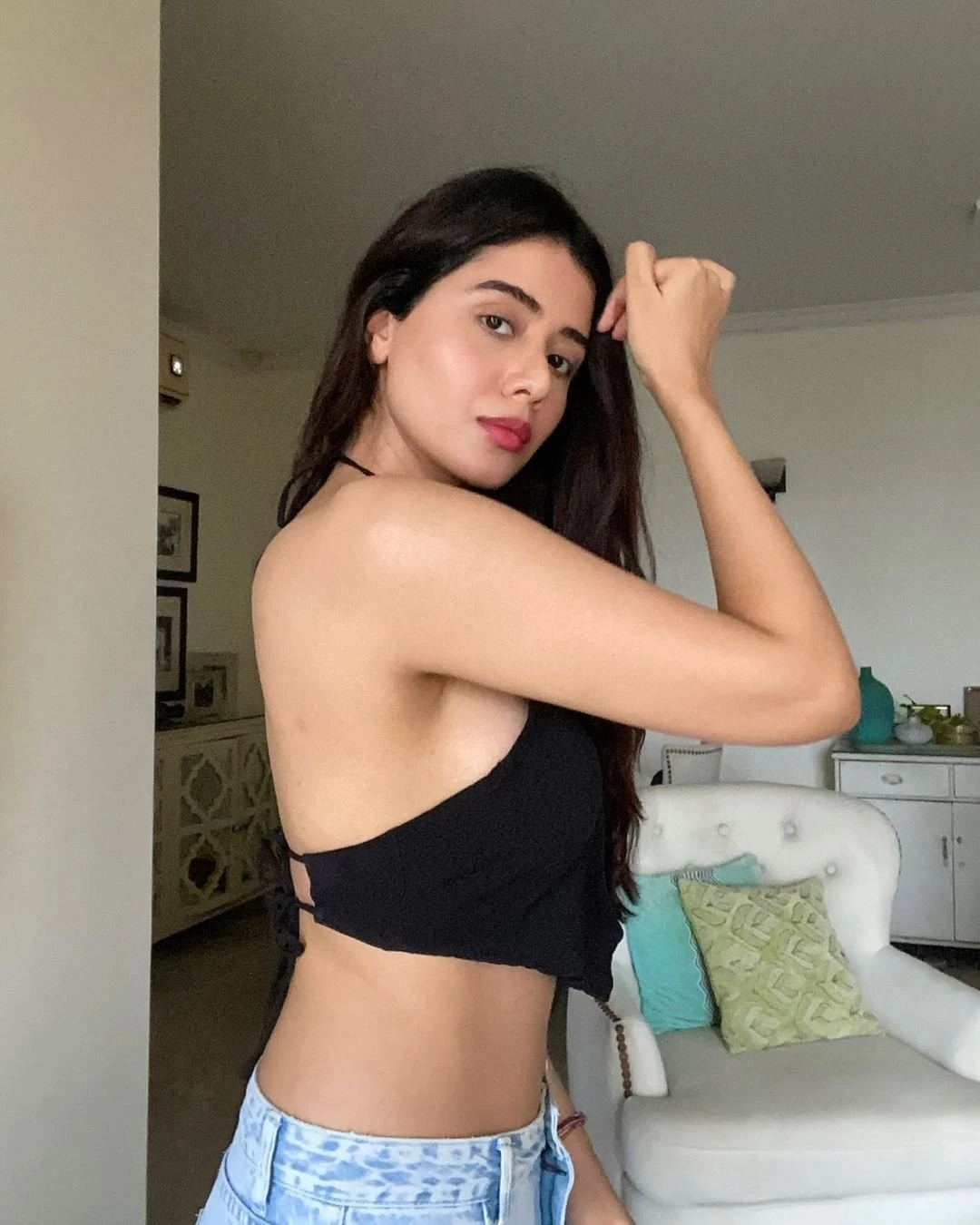 Himani Escort Service – Indian escort in Bangalore — 2 / 4