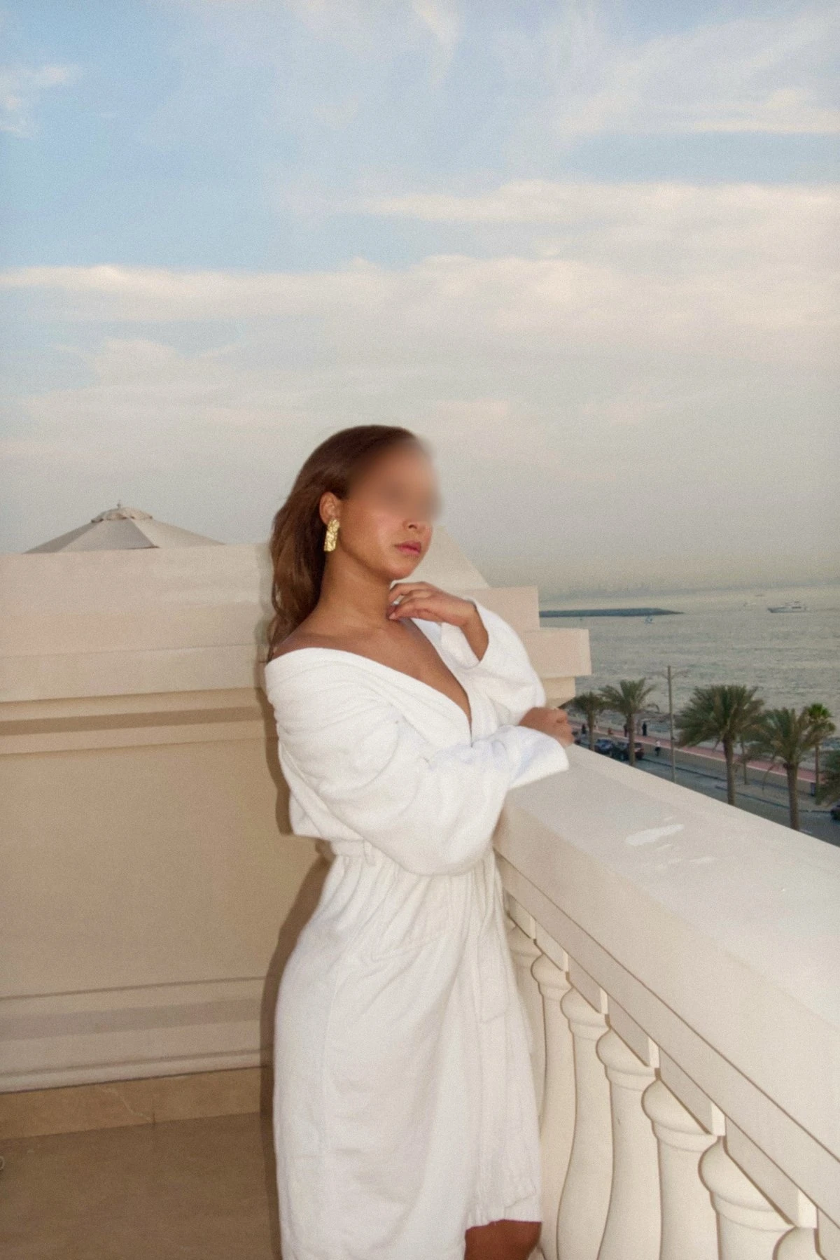 Sweet German with Baby Face – German escort in Bangalore — 8 / 16